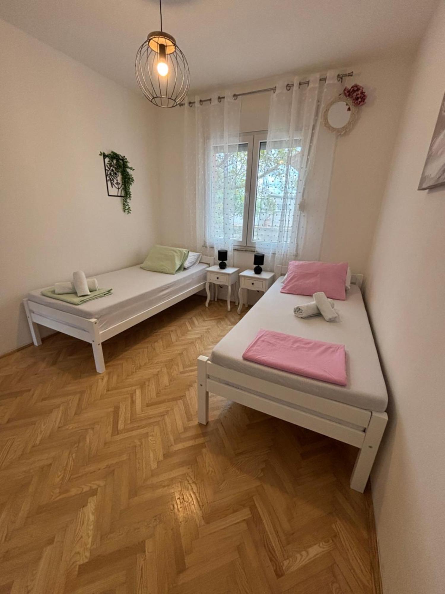 Guest House With Pool Ante Vrsi Bagian luar foto