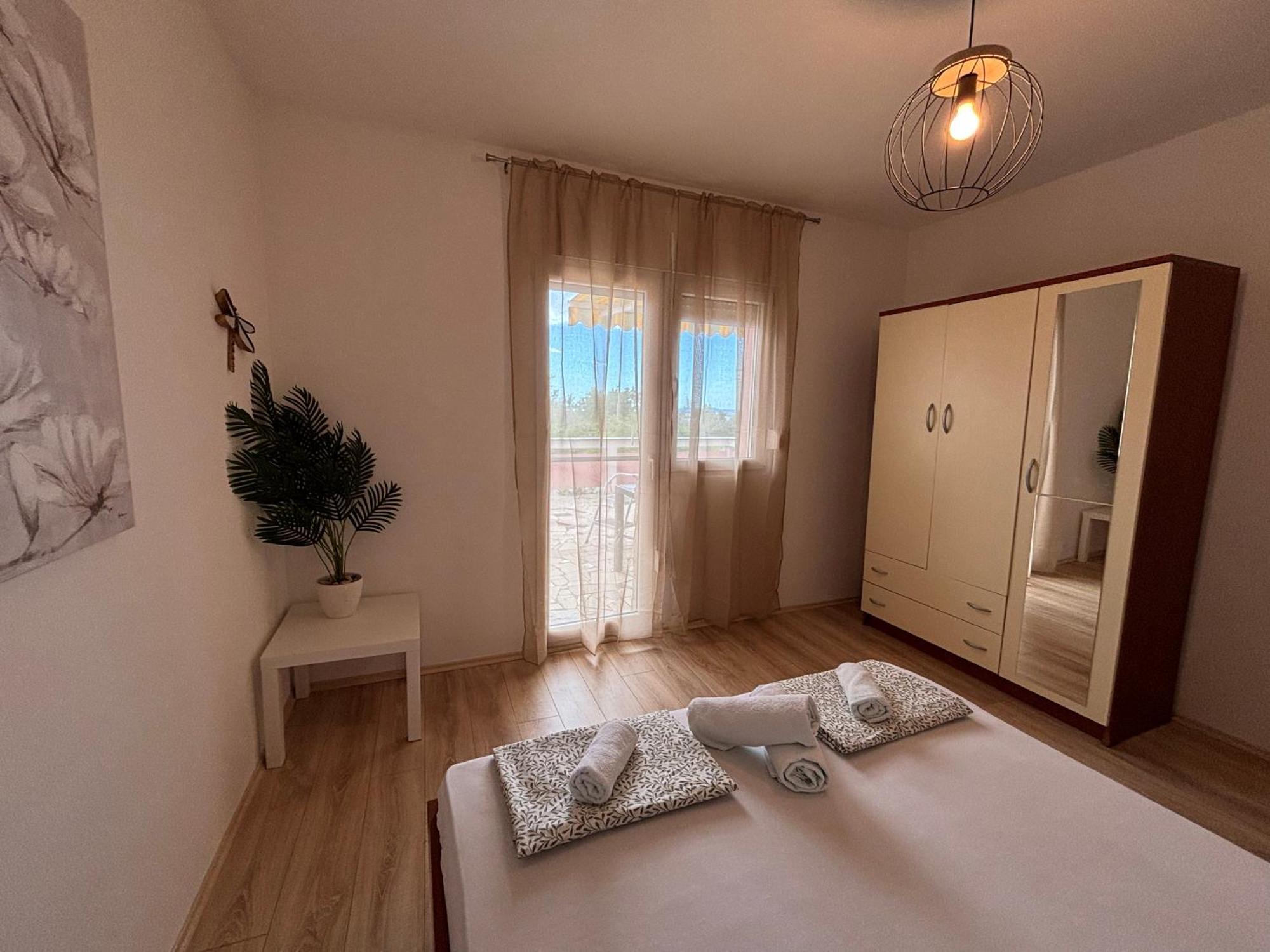 Guest House With Pool Ante Vrsi Bagian luar foto