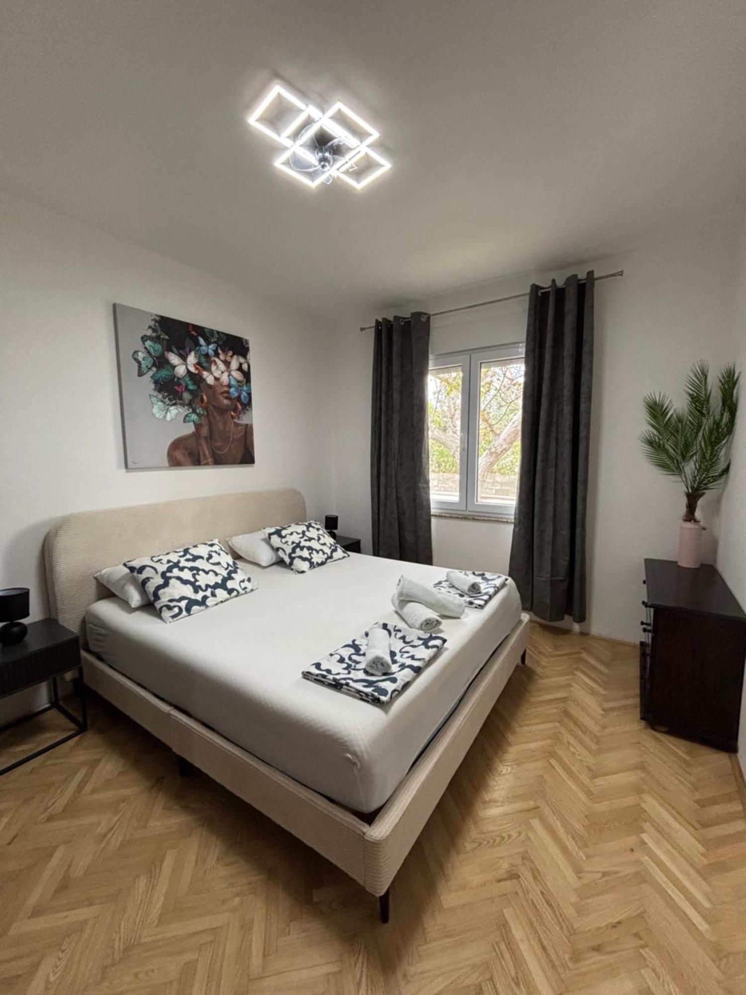 Guest House With Pool Ante Vrsi Bagian luar foto